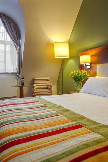 Фото номера Семейный номер Делюкс Отель Młyn Jacka Hotel &amp; Spa г. Jaroszowice 3
